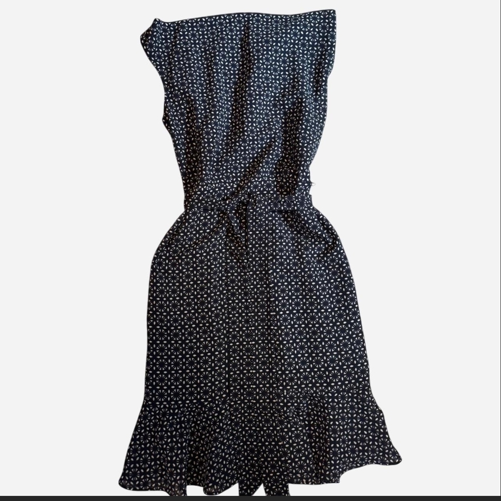 The Limited Black and White sleeveless Dress